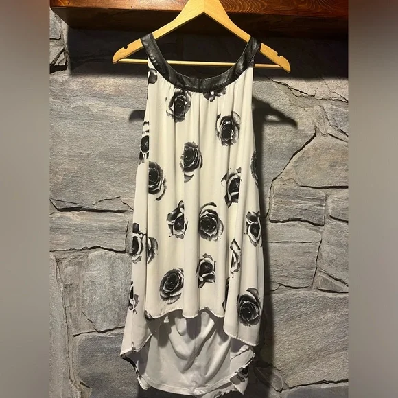 Torrid layered tunic halter tank, size 1 (1X, 14/16) - Picture 1 of 8
